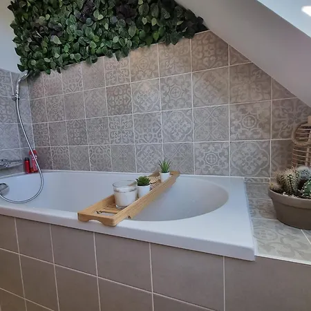 House With Terrace Garden In Amfreville (Calvados)