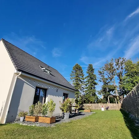 House With Terrace Garden In Holiday home *